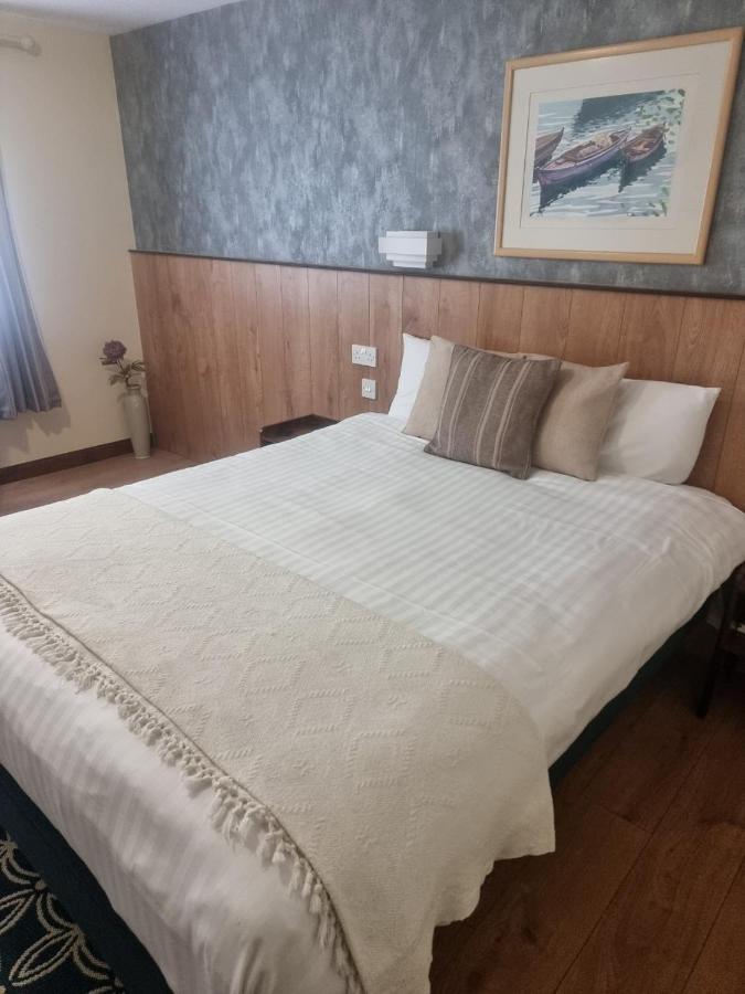 Travel Plaza Hotel Desborough Kültér fotó