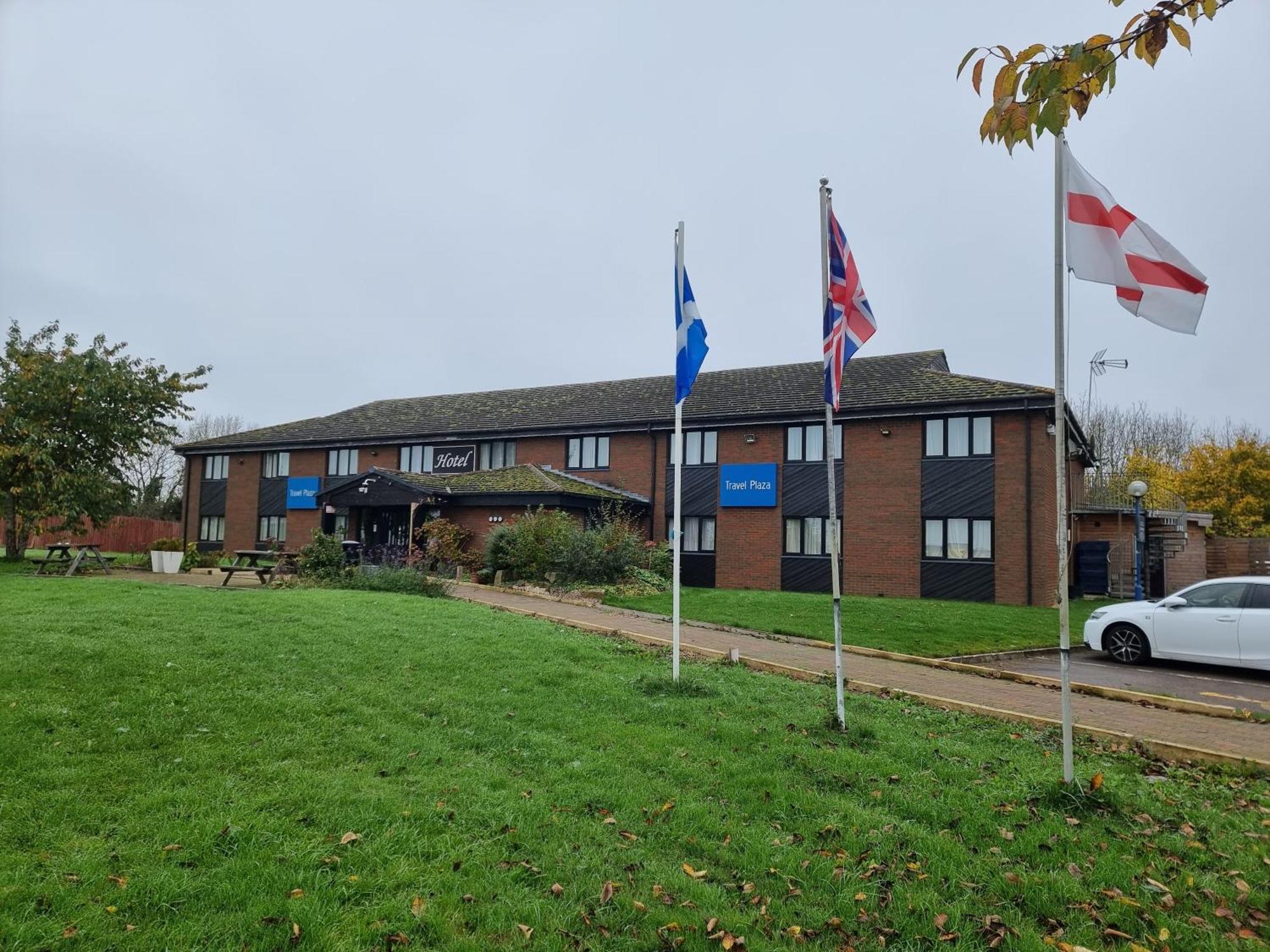 Travel Plaza Hotel Desborough Kültér fotó