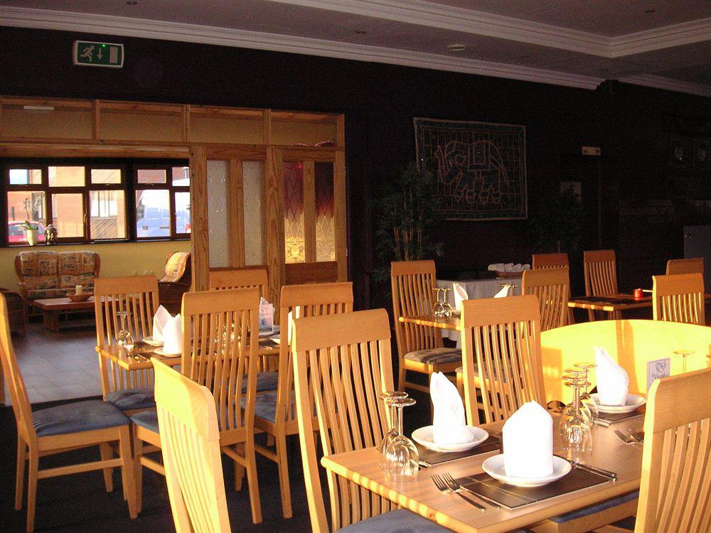 Travel Plaza Hotel Desborough Kültér fotó