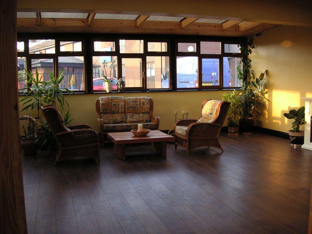 Travel Plaza Hotel Desborough Kültér fotó
