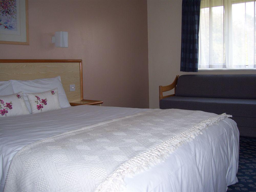 Travel Plaza Hotel Desborough Kültér fotó