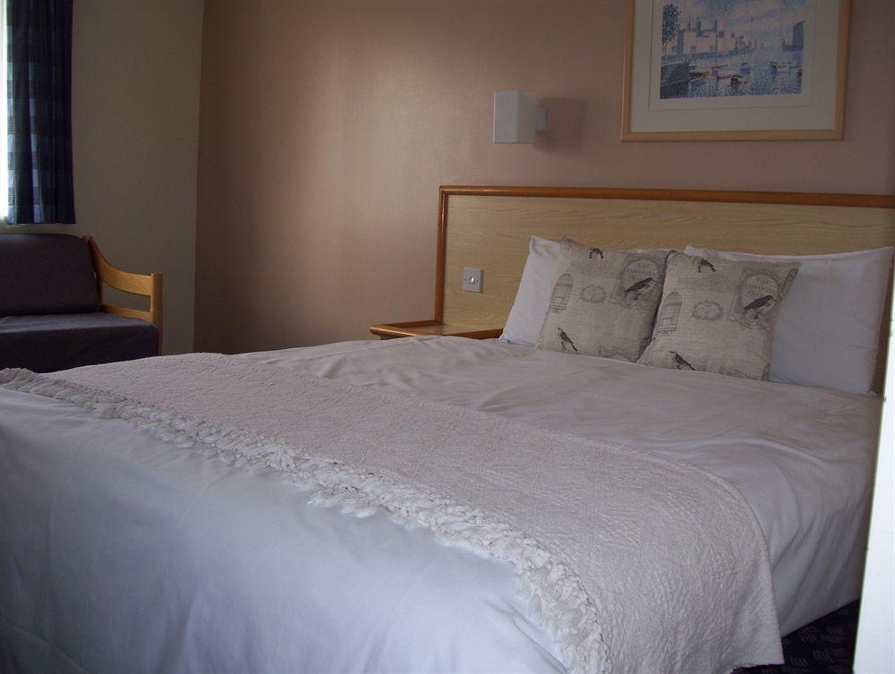 Travel Plaza Hotel Desborough Kültér fotó