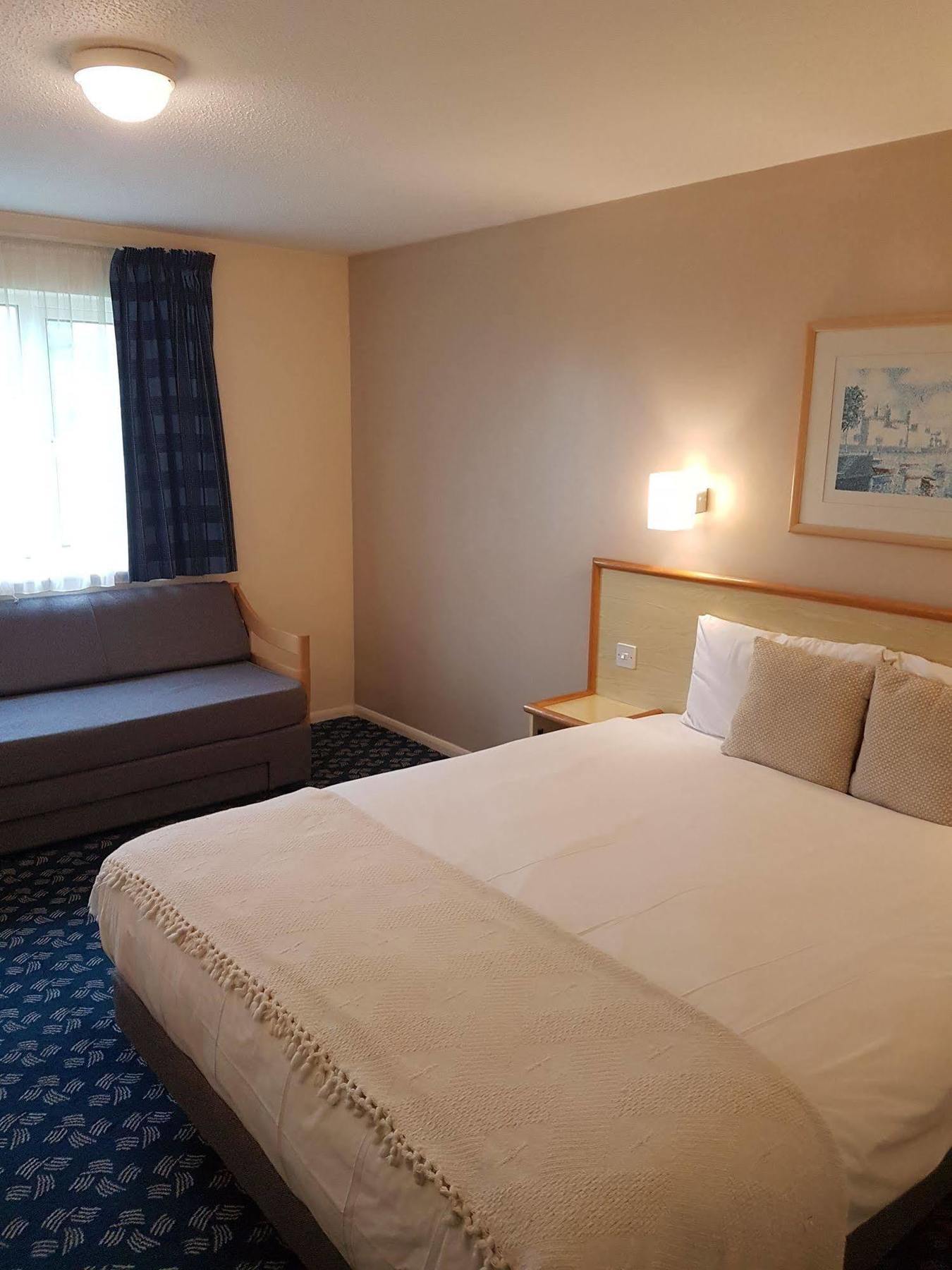 Travel Plaza Hotel Desborough Kültér fotó