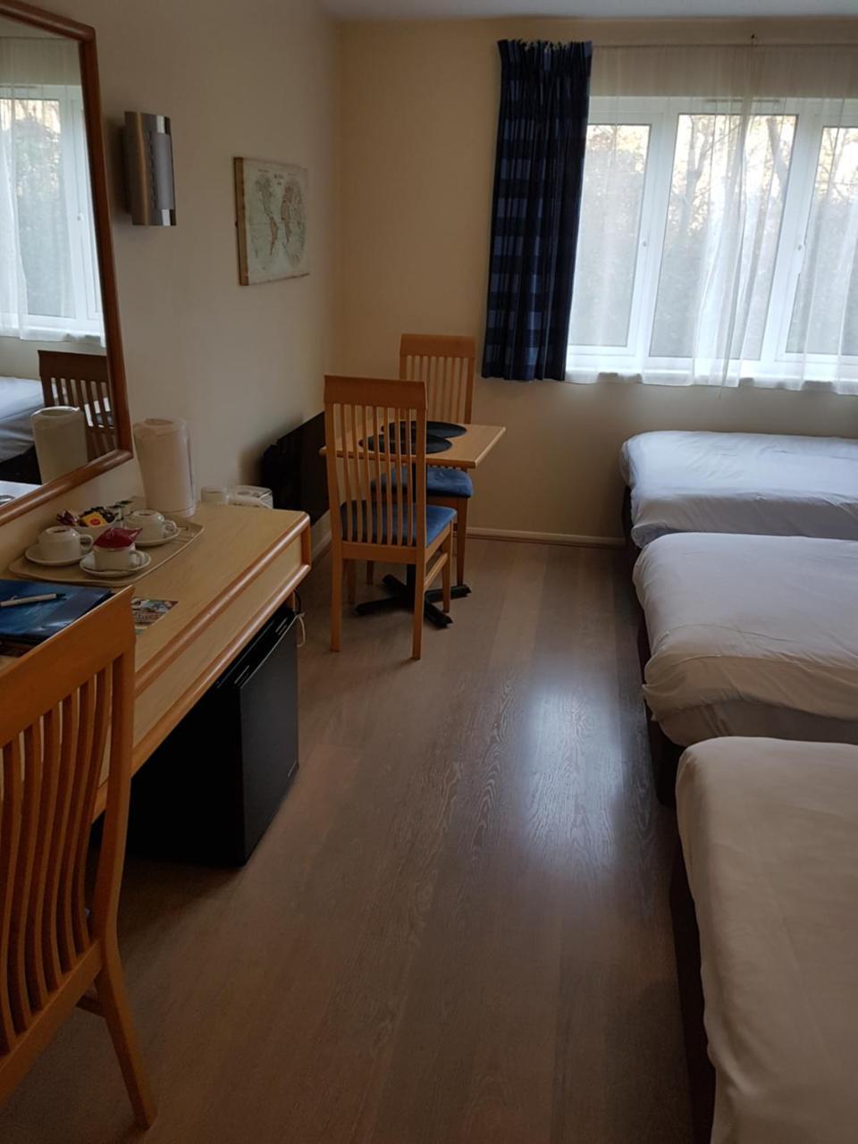 Travel Plaza Hotel Desborough Kültér fotó